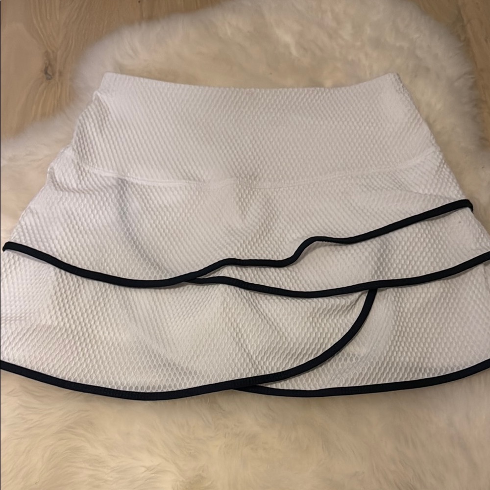 Lucky in Love White/navy blue Ruffled Mini Skater Skirt.Being sold AS-IS.